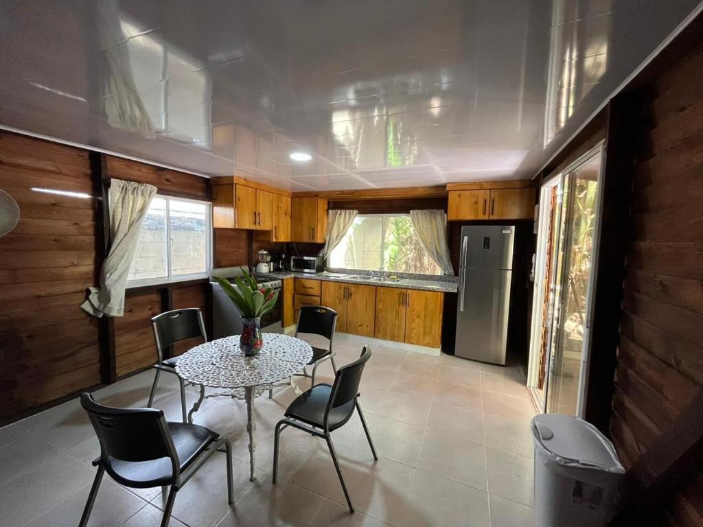 AO EO little wooden house honeymoon suite