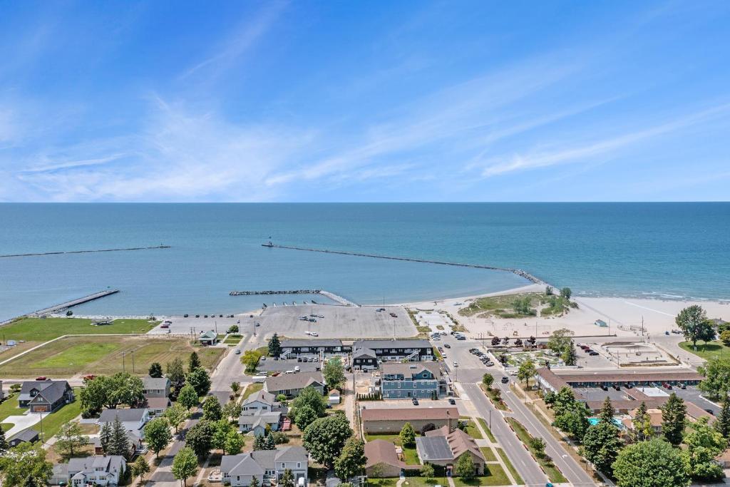 Snyders Shoreline Inn photo 4