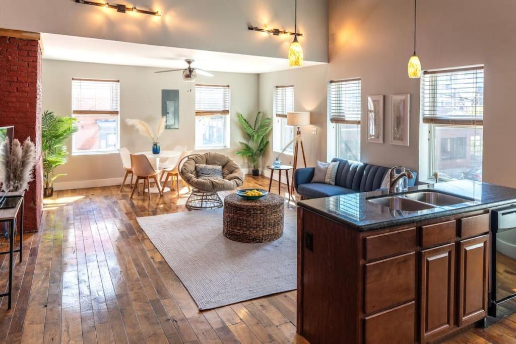 Explore OTR and Downtown from Broadway Lofts