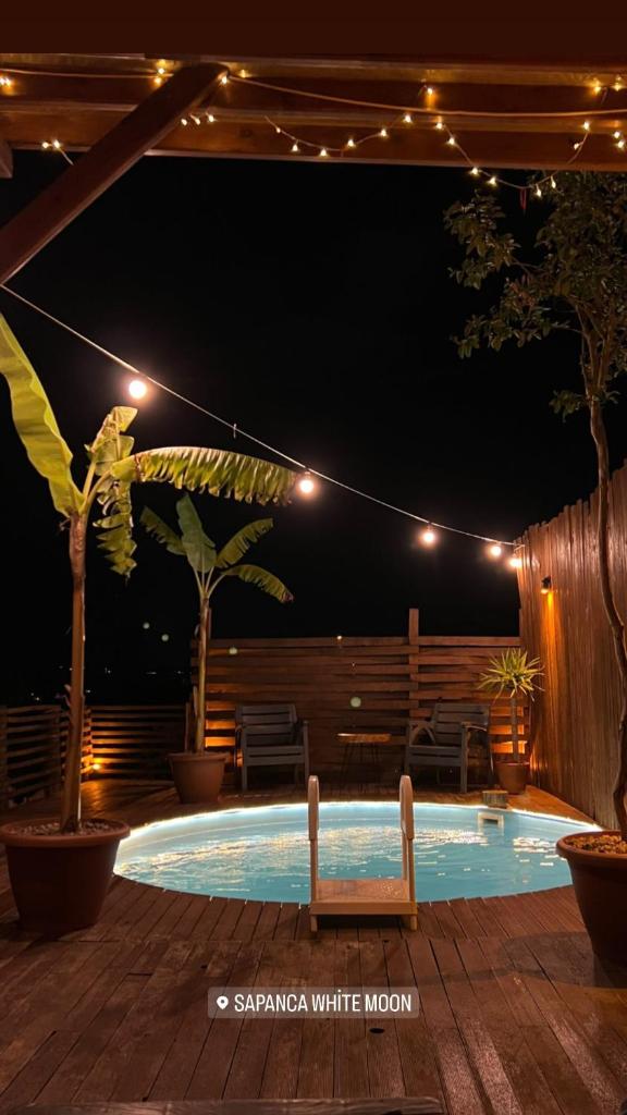 Sapanca White Moon photo 3