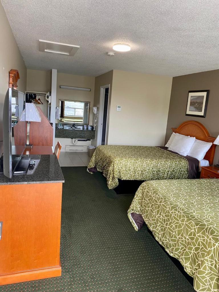 Angus Inn Motel photo 4