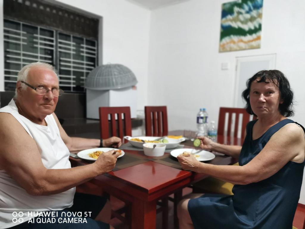 Bee Cottage Negombo photo 2
