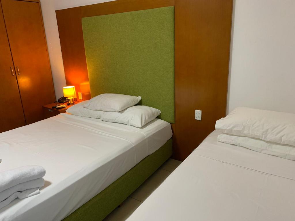 Alec's Hotel photo 4