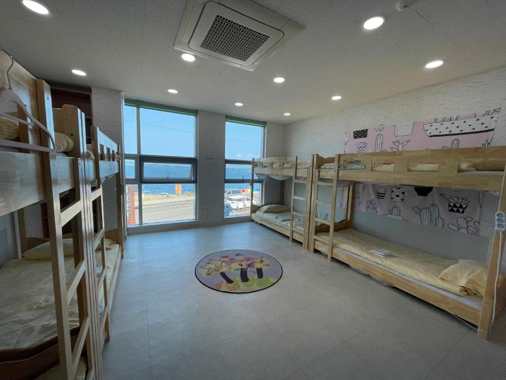 Yesjun Guest house - Tap to explore photos