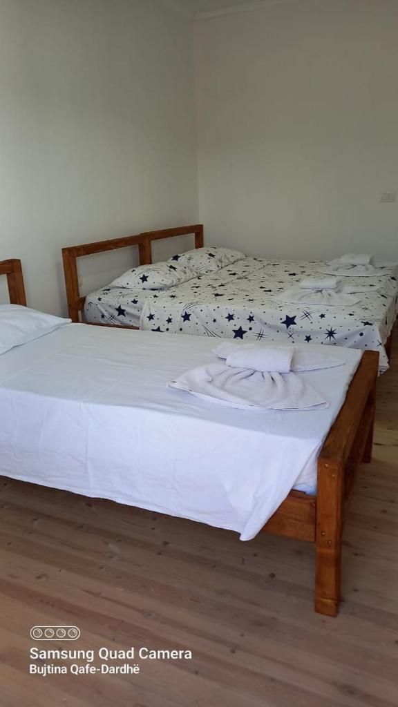 Guest House Qafe Dardha - Tomorr National Park photo 2