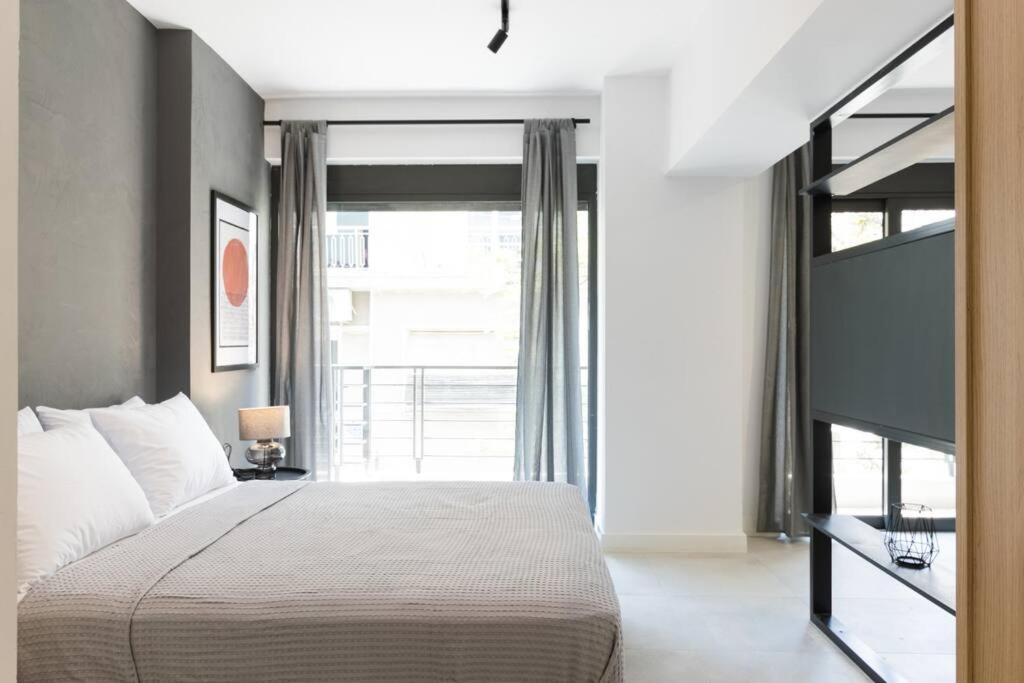 Academy Elegant Apartment #201, Athens