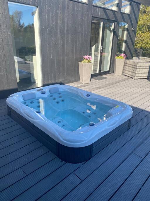 Newly built Luxurious Guest house photo 1