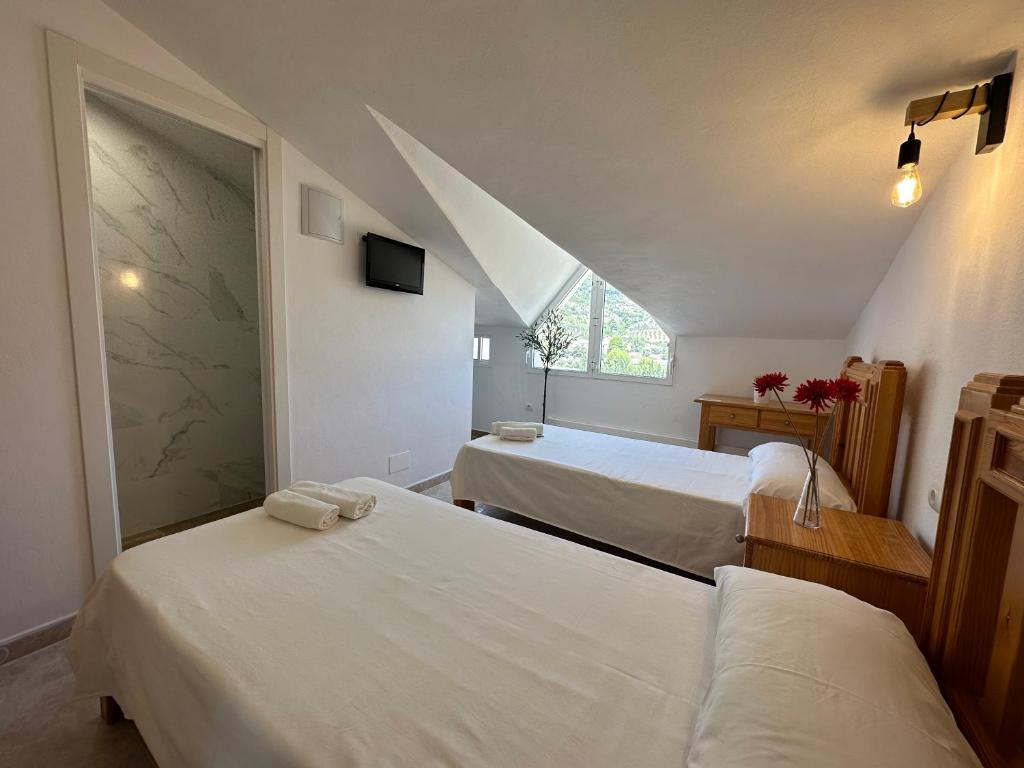 Hostal Sango Sierra de las Nieves photo 2