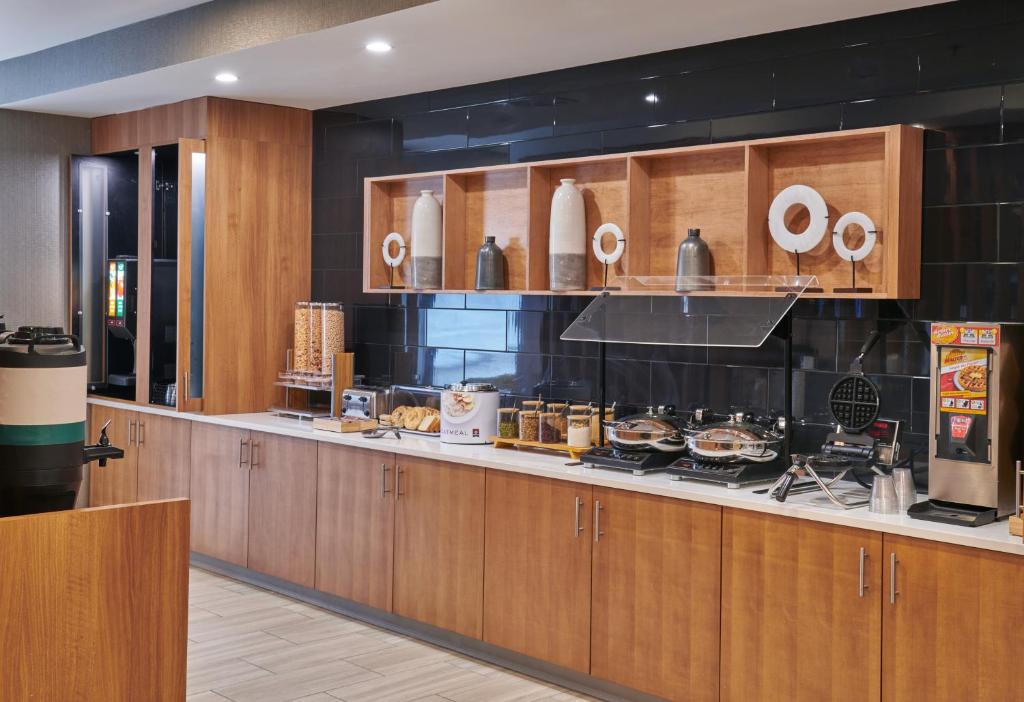 SpringHill Suites by Marriott Detroit Dearborn photo 2