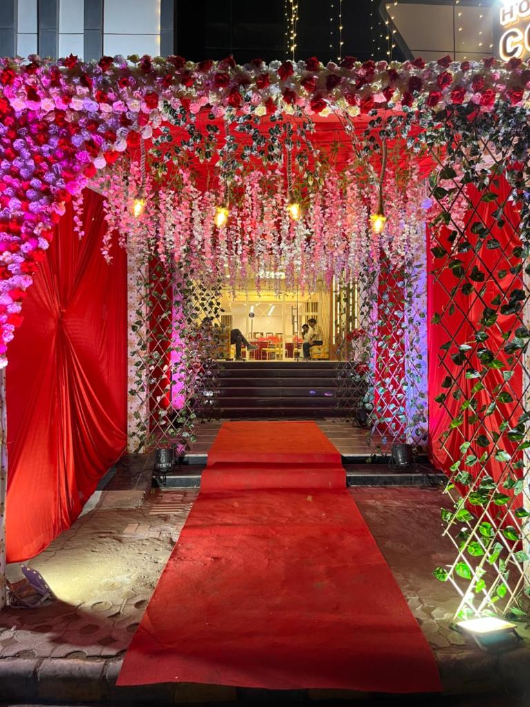 Hotel Cosmopolitan Rooms & Banquet photo 3