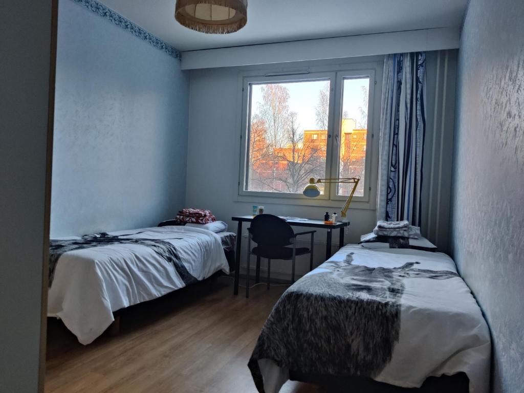 Cozy budget room w/ balcony in shared apartment