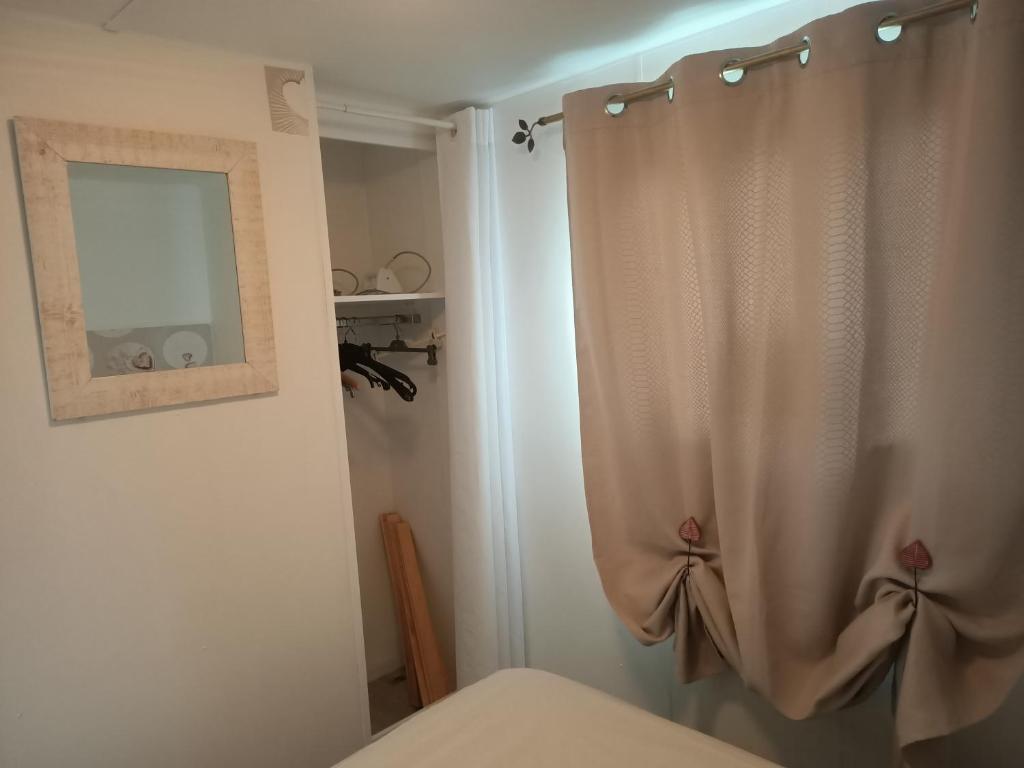 Mobile Home photo 3