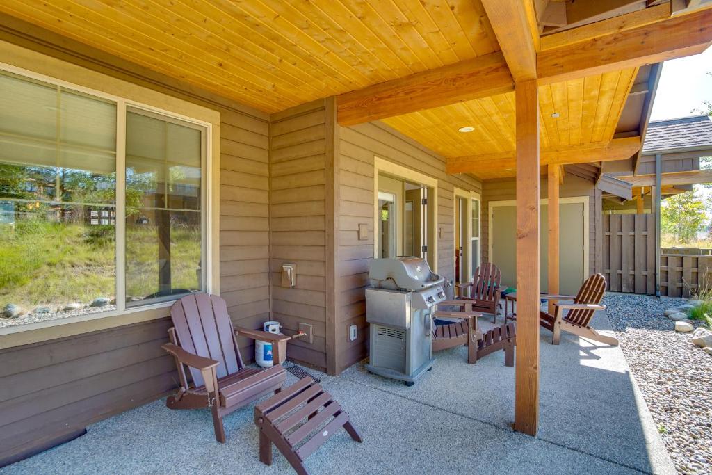 Suncadia Resort Townhome with Grill and Fireplace photo 3