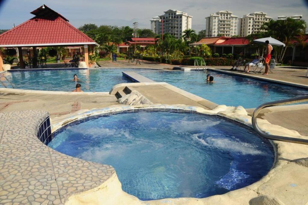 Beach Bliss - 1BR Villa with Pool 2 blocks from ocean photo 2