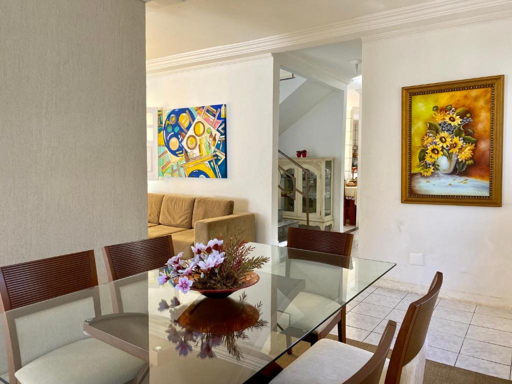 Kalug - DUPLEX com 3 QUARTOS em condomínio com PORTARIA 24 HORAS, WI-FI 200mbps e COZINHA COMPLETA na PRAIA DOS MILIONÁRIOS
