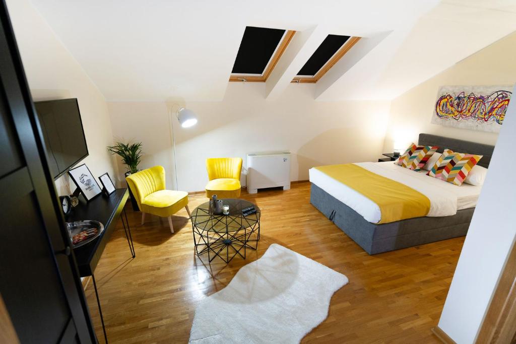 Mini Hotel RiverLux Apartments photo 2