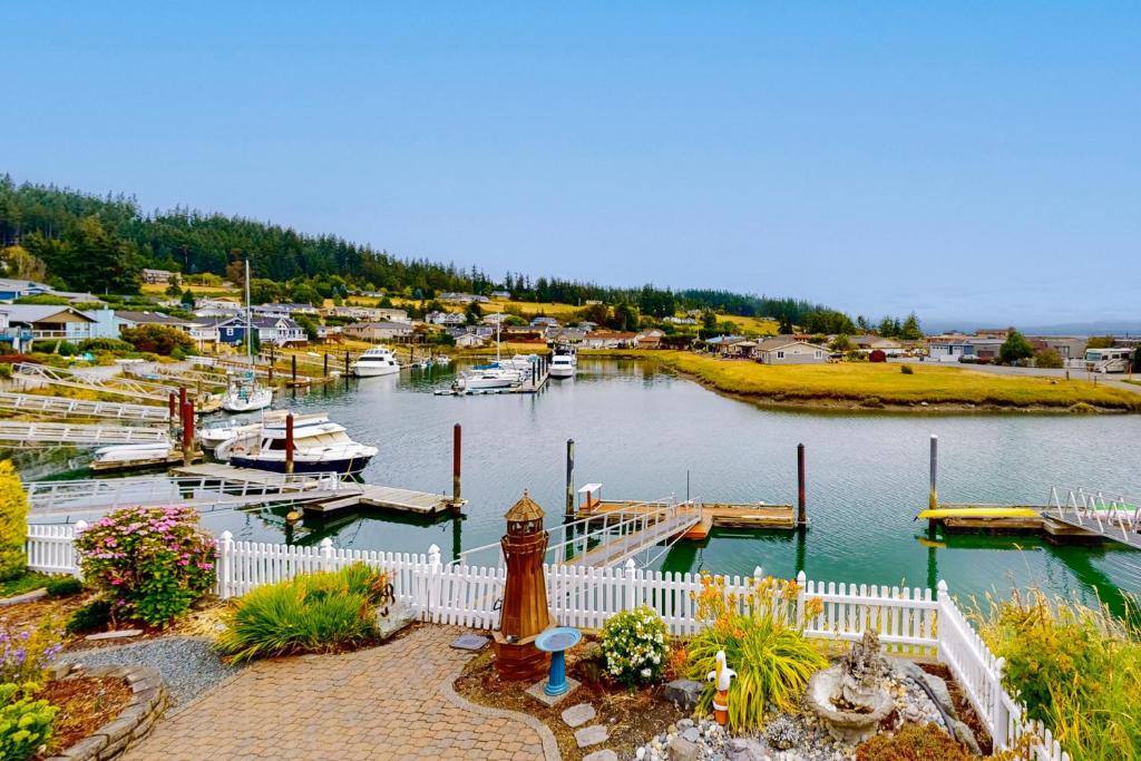 Prime Cove Quarters photo 2