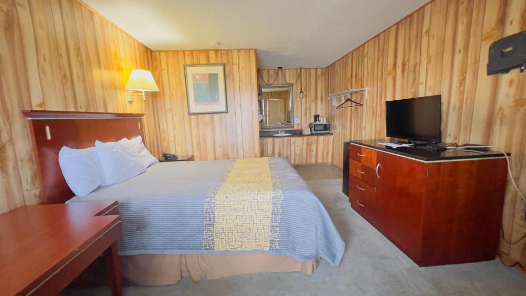 Country Inn Motel image