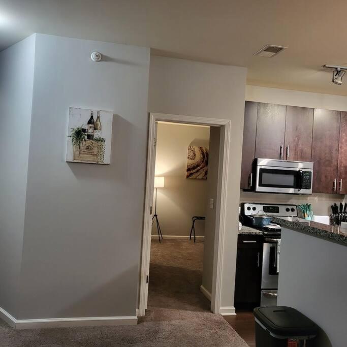 Stylish and Spacious, close to the Hospital. photo 2