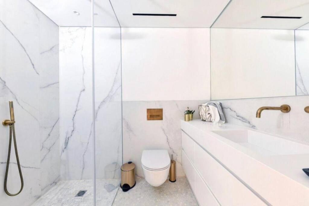 Daniel Hotel Ultra Luxury Flat photo 3