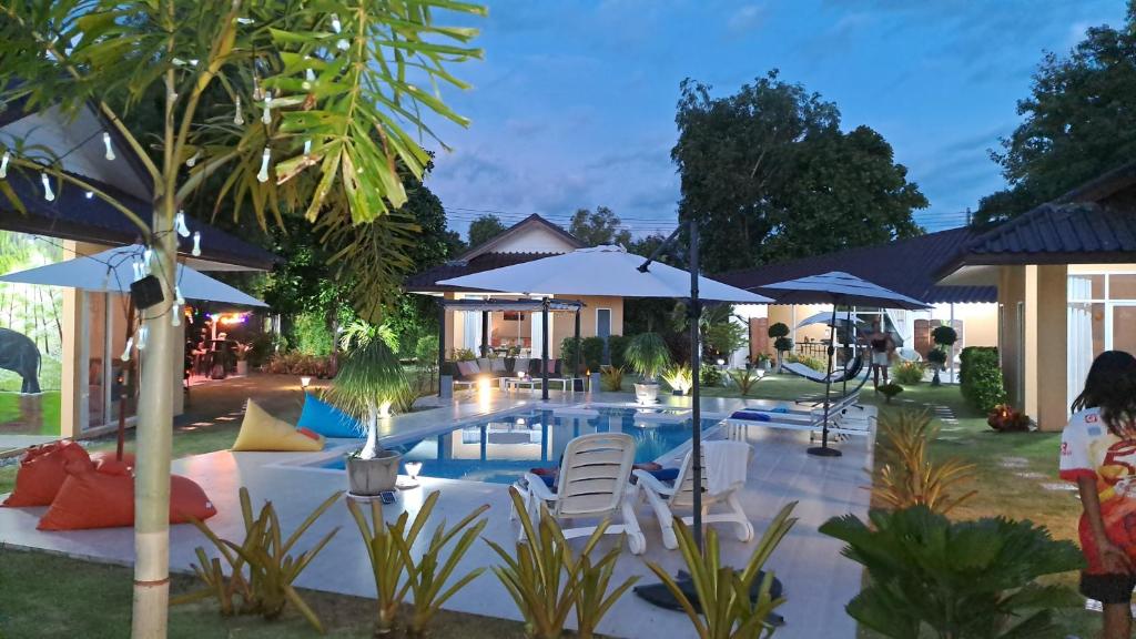 Pool Villa, Resort, Mae Ramphueng Beach, Ban Phe, Rayong, Residence M Thailand photo 3