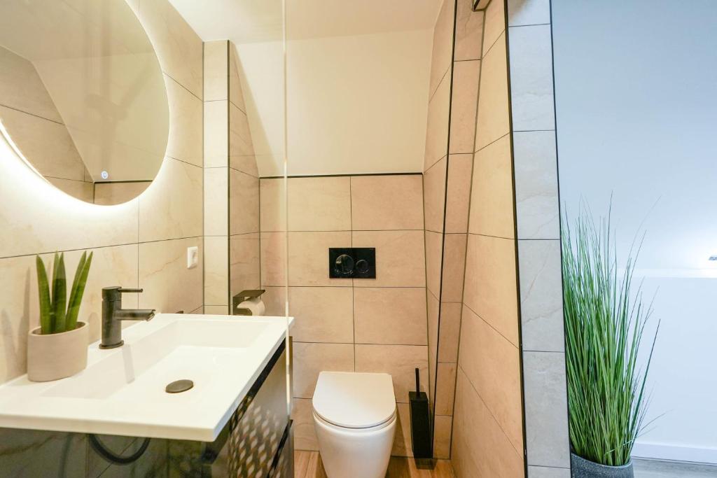 Romantic 35m2 City Center Suite photo 3