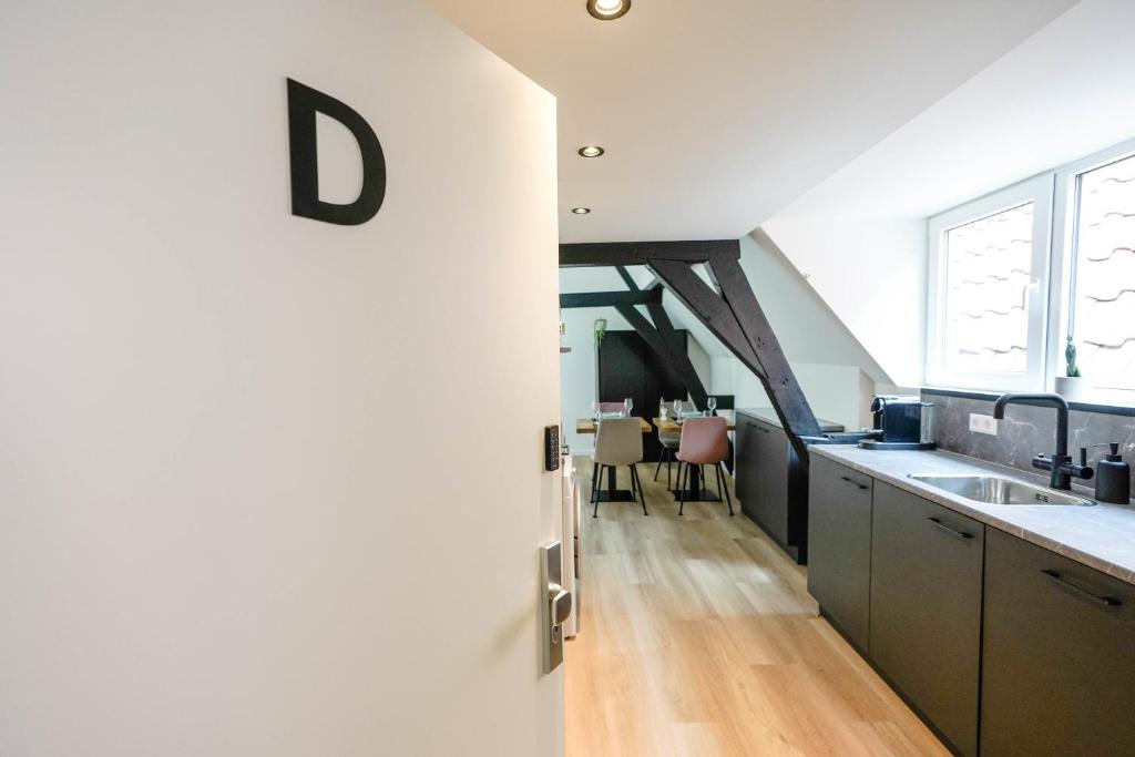 Romantic 35m2 City Center Suite photo 4