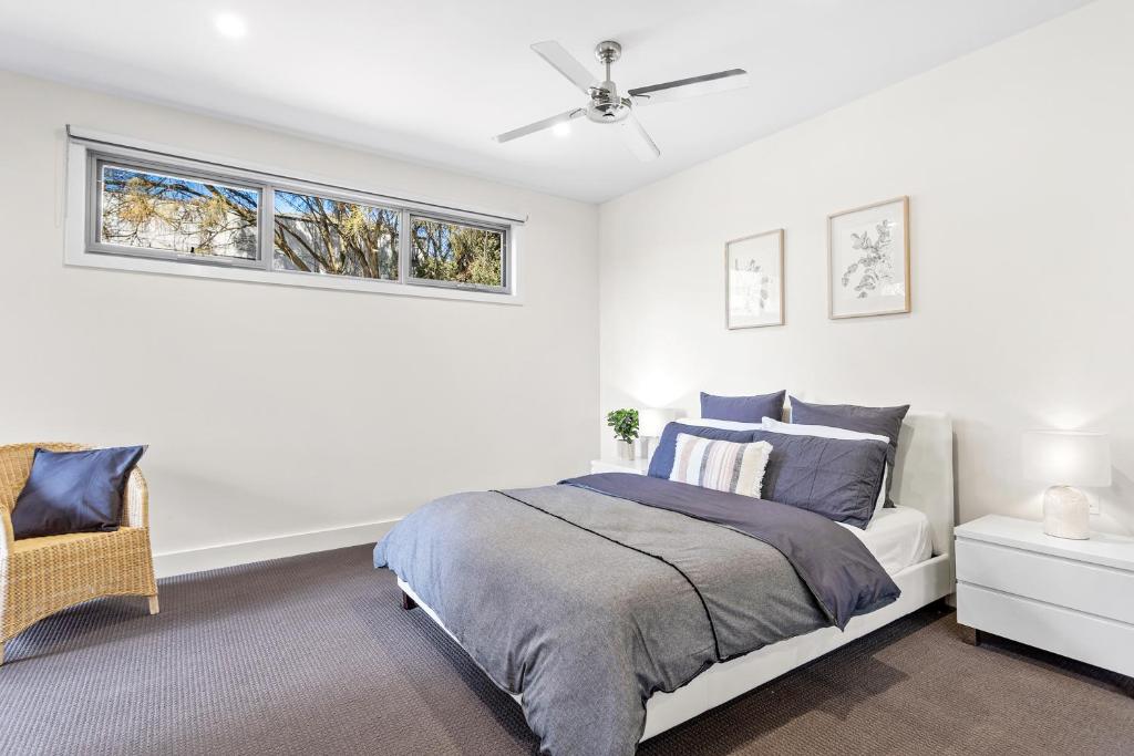 Peninsula View House - BYO LINEN & TOWELS photo 3