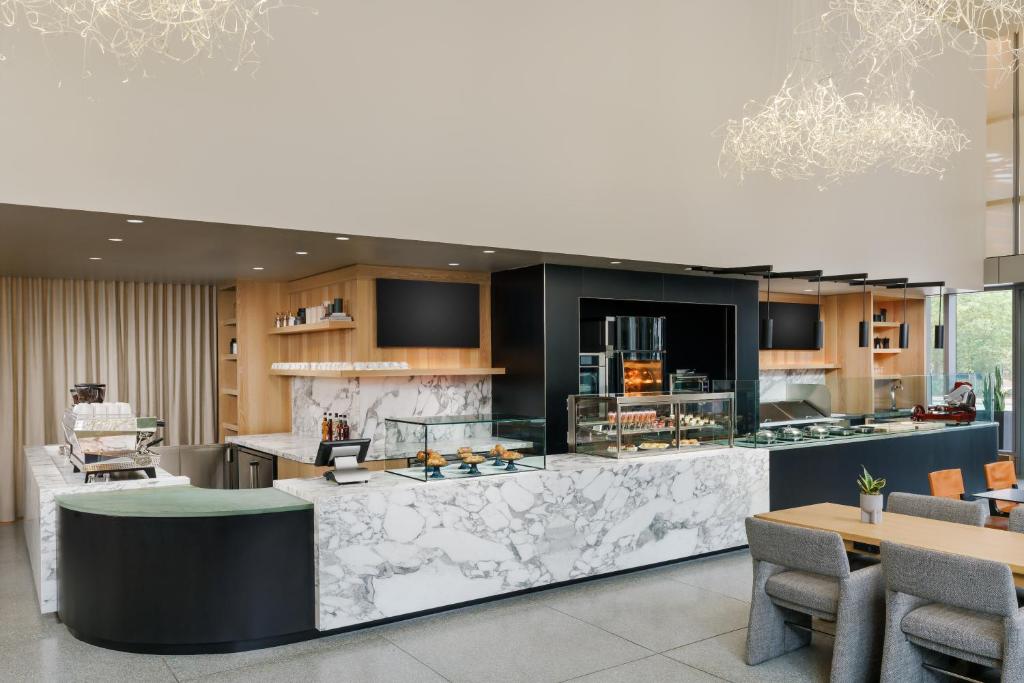 AC Hotel by Marriott Bethesda Downtown photo 1