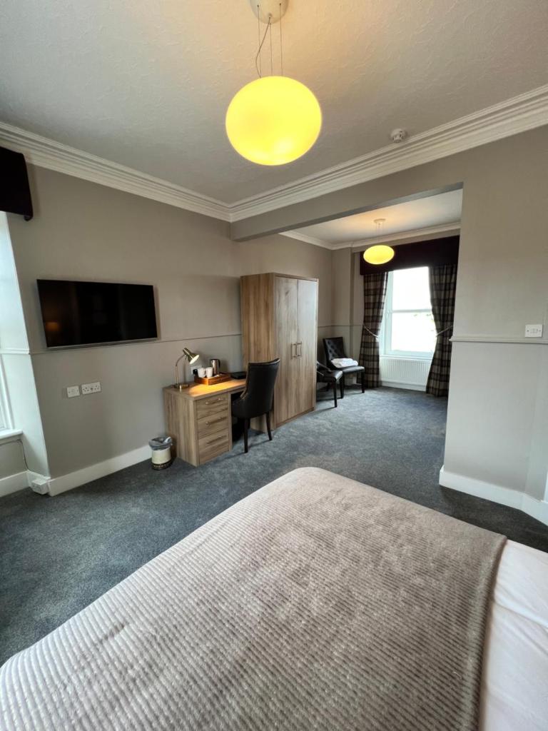 Cove Bay Hotel photo 3
