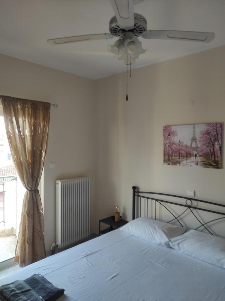 Nikos Apartments