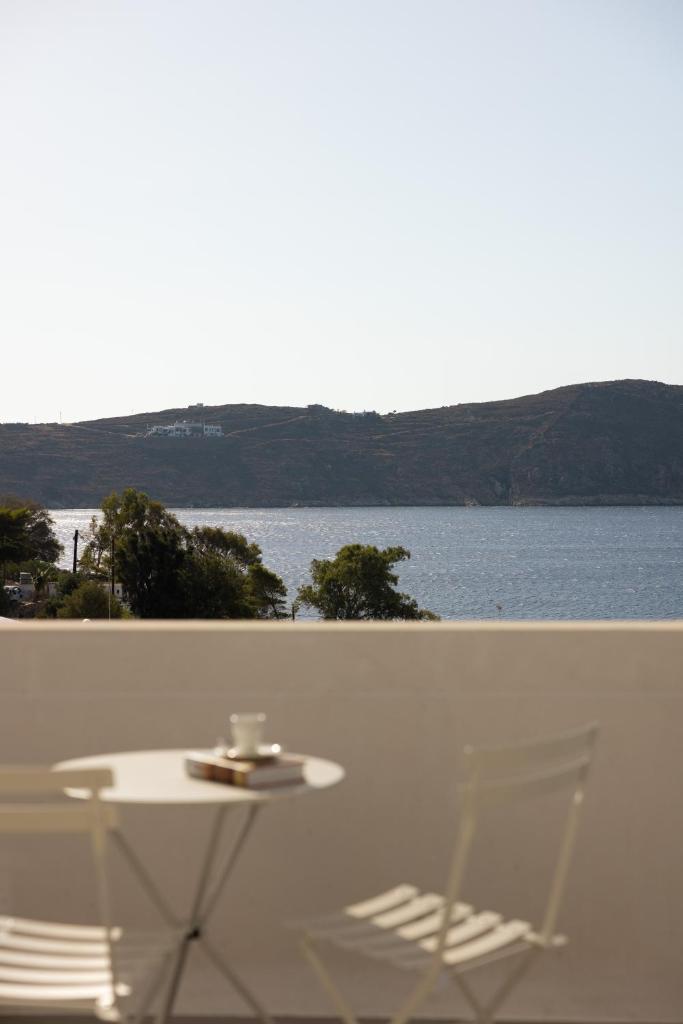 NŌSTOS Serifos photo 4