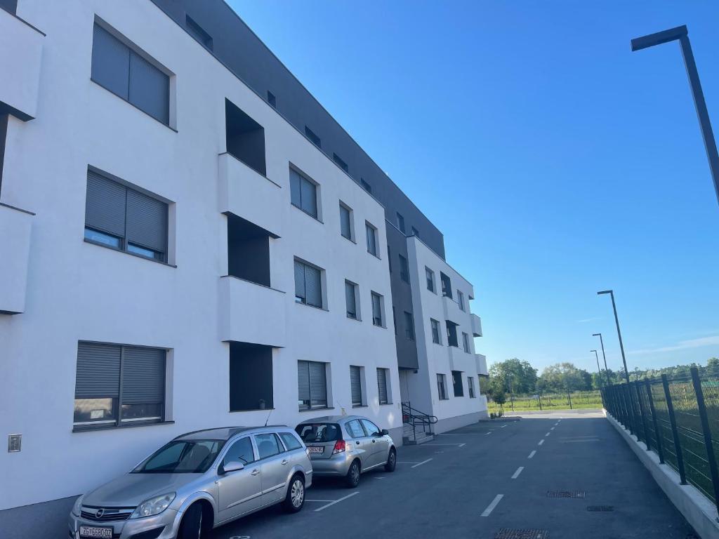 Luna,central,self-check in,AC,WI-FI, washer,free parking
