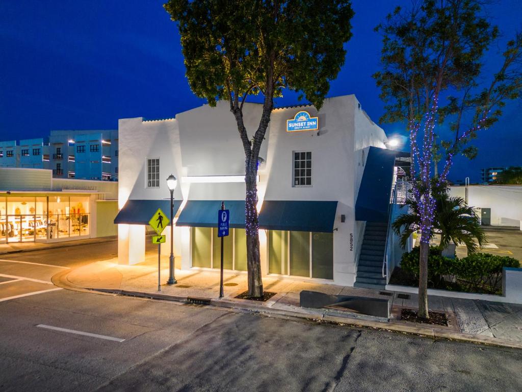 Sunset Inn-South Miami image