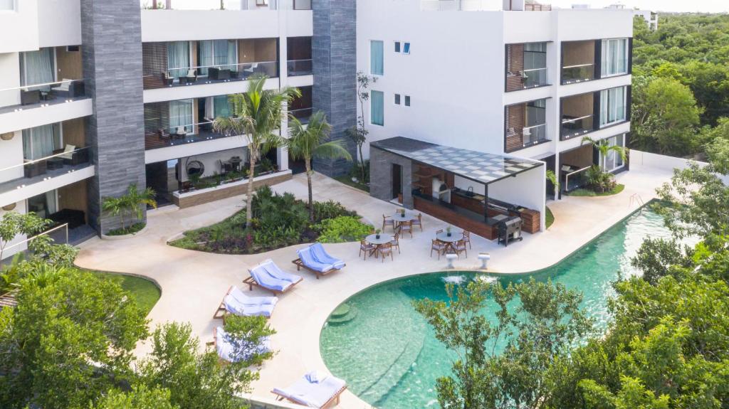 Luxurious Apartments With BBQ Pool Garden Jungle View