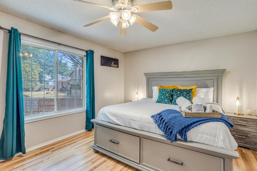 The KANtucky Derby Home image