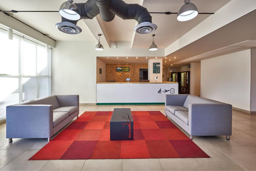 City Express Junior by Marriott Toluca Zona Industrial photo 4