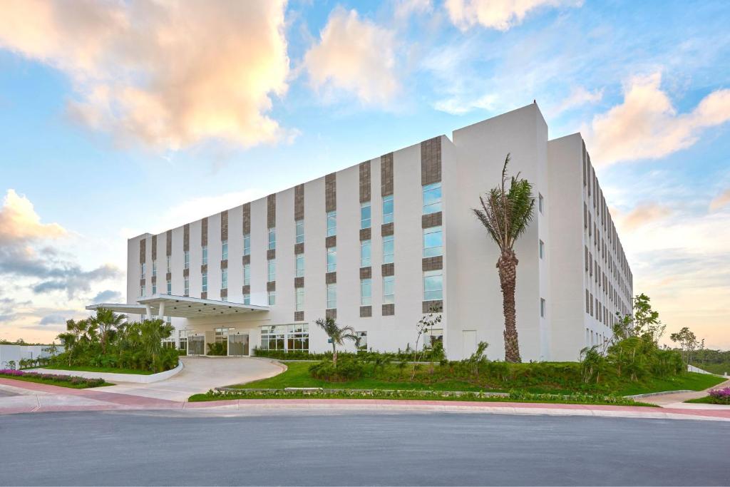 City Express Plus by Marriott Cancun Aeropuerto Riviera photo 3