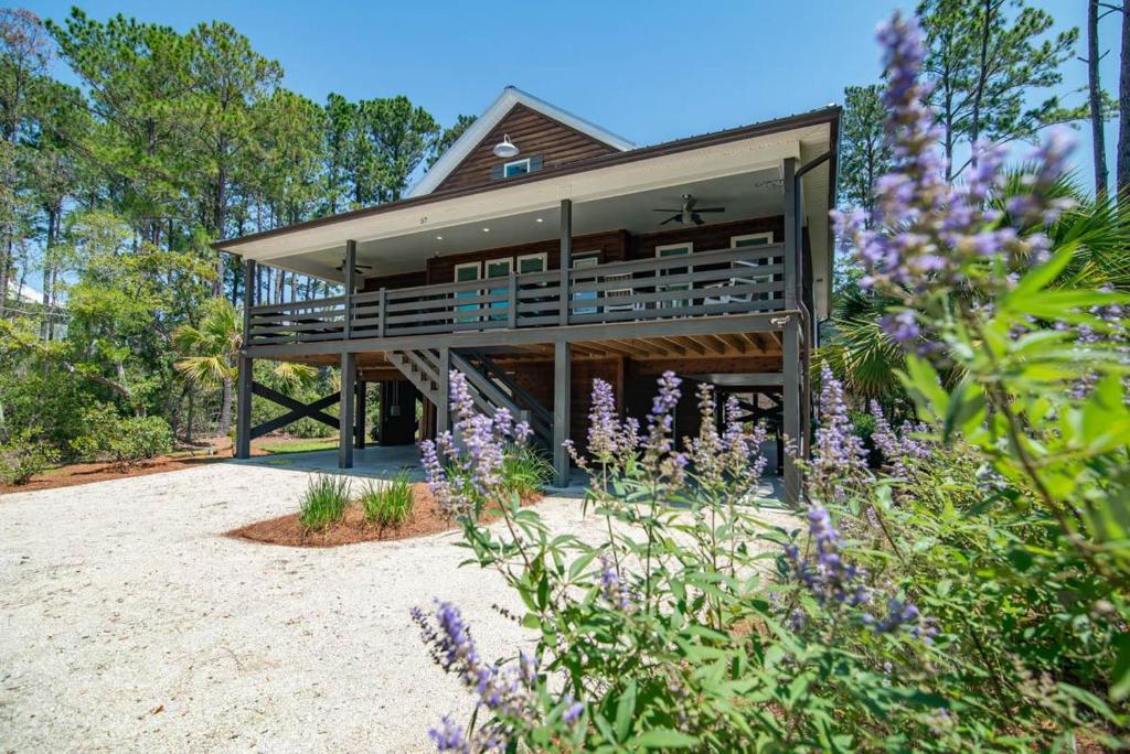 Some About Pawleys A Beautiful Coastal Farmhouse Nestled in Pawley's Island