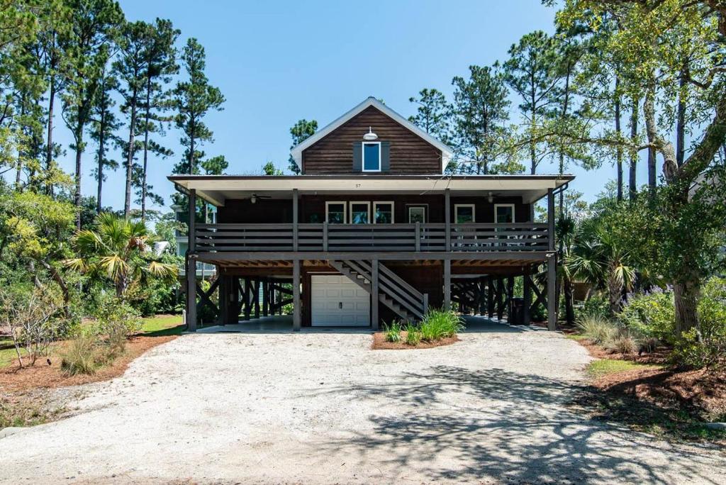 Some About Pawleys A Beautiful Coastal Farmhouse Nestled in Pawley's Island photo 1