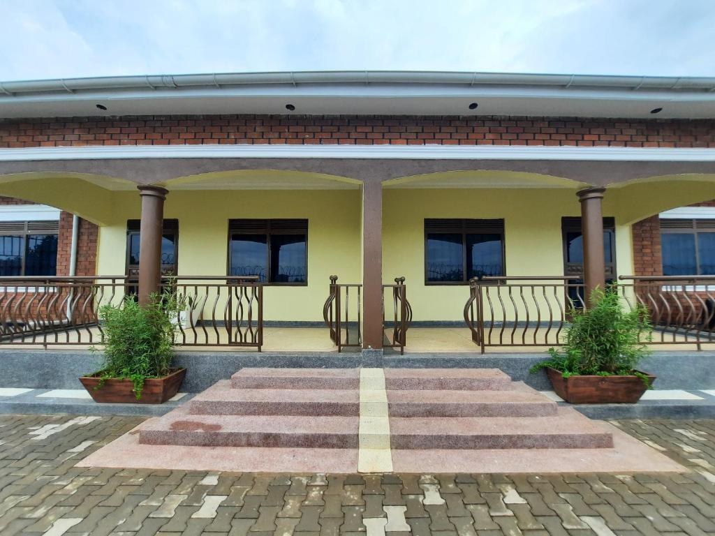 Deerwood Family Apartments, Bulenga photo 1