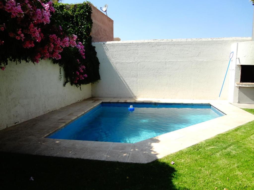 Casa en bonito barrio residencial - Ciudad photo 2