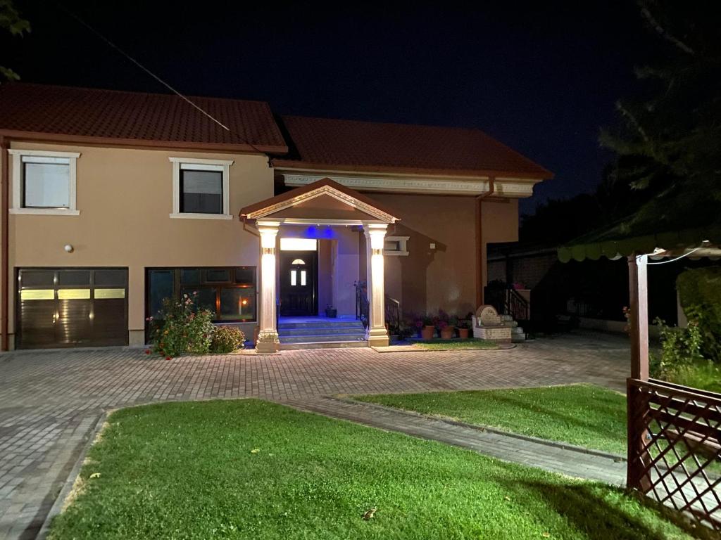 Villa Magnifica photo 2