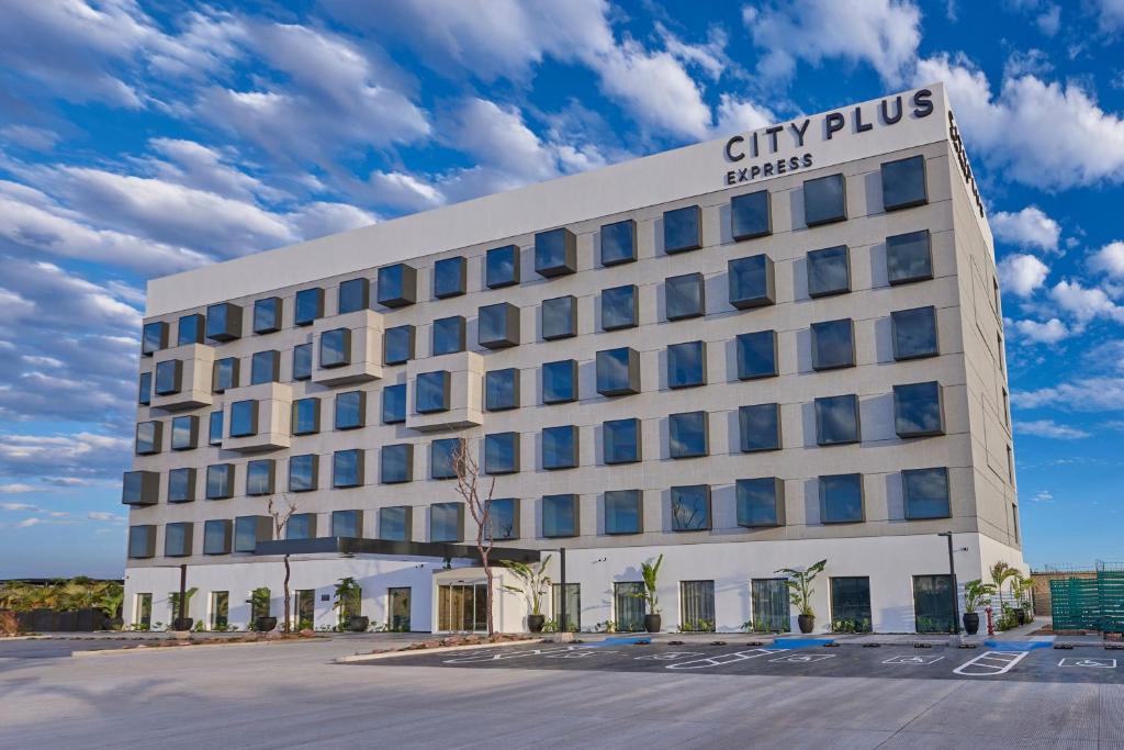 City Express Plus by Marriott Mazatlan photo 3
