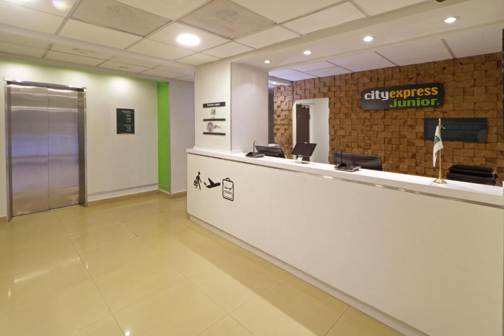 City Express Junior by Marriott Toluca Aeropuerto photo 2