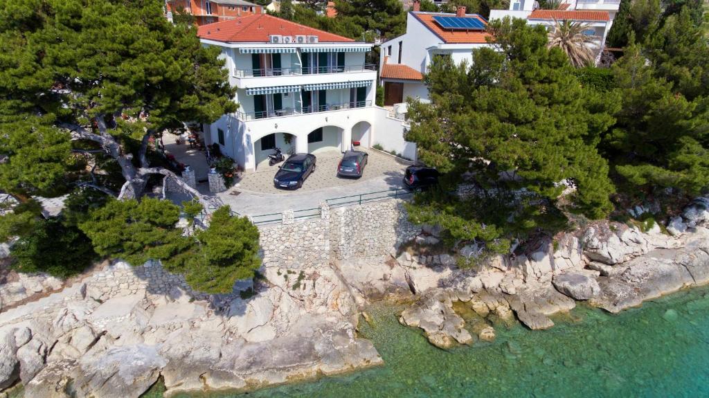 Apartments by the sea Promajna, Makarska - 2592 photo 1