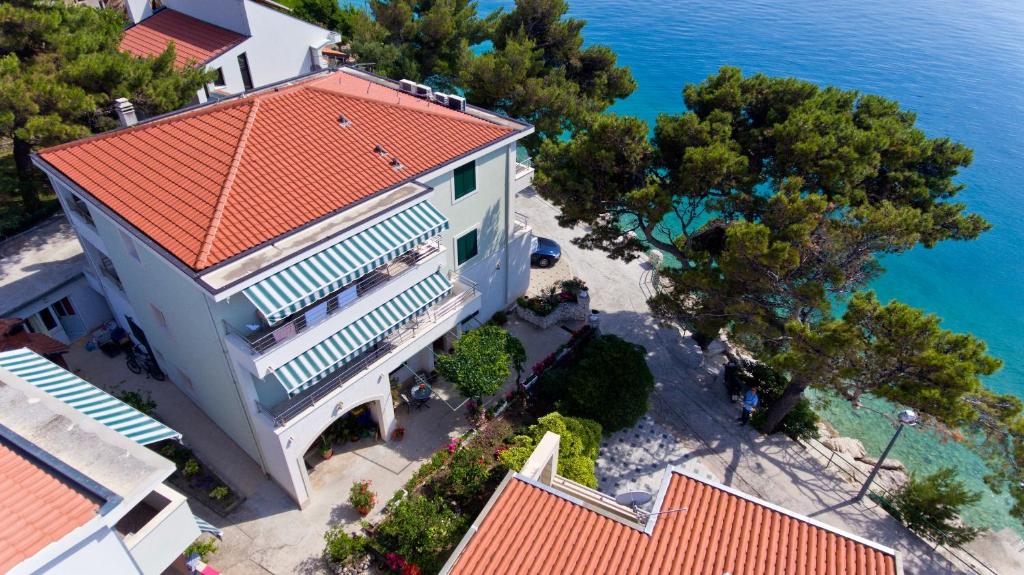 Apartments by the sea Promajna, Makarska - 2592 photo 2