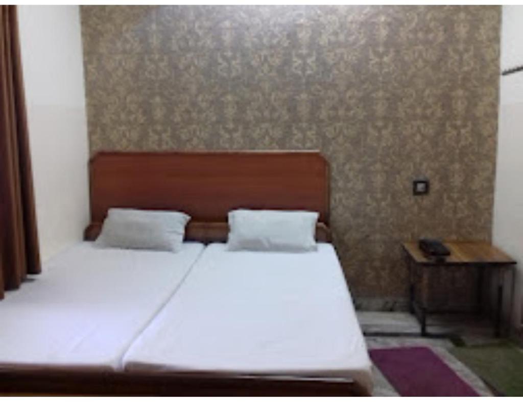 Hotel Shree Ganesh, Jhansi