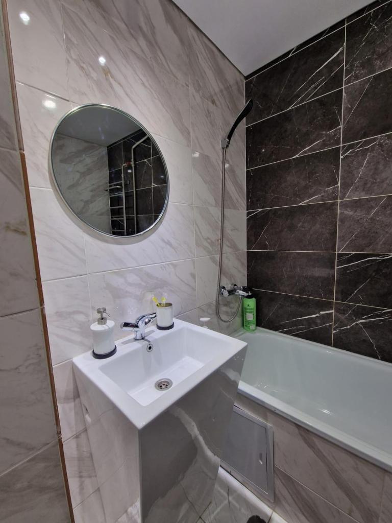 COMFORTable apartment in the center photo 2