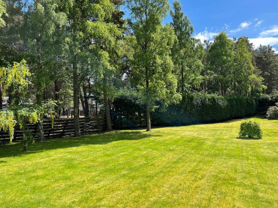 Ballater Bungalow - 4 bed - Beautiful Garden photo 2